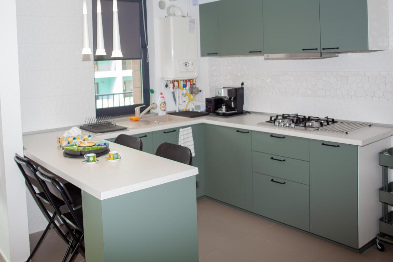 Green Apartament Near The Beach นาโวดาริ ภายนอก รูปภาพ